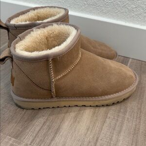 UGG Brown Women's Slippers